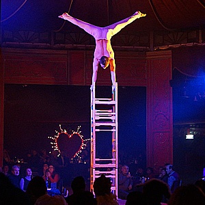 Sergey Kapranov chair circus
